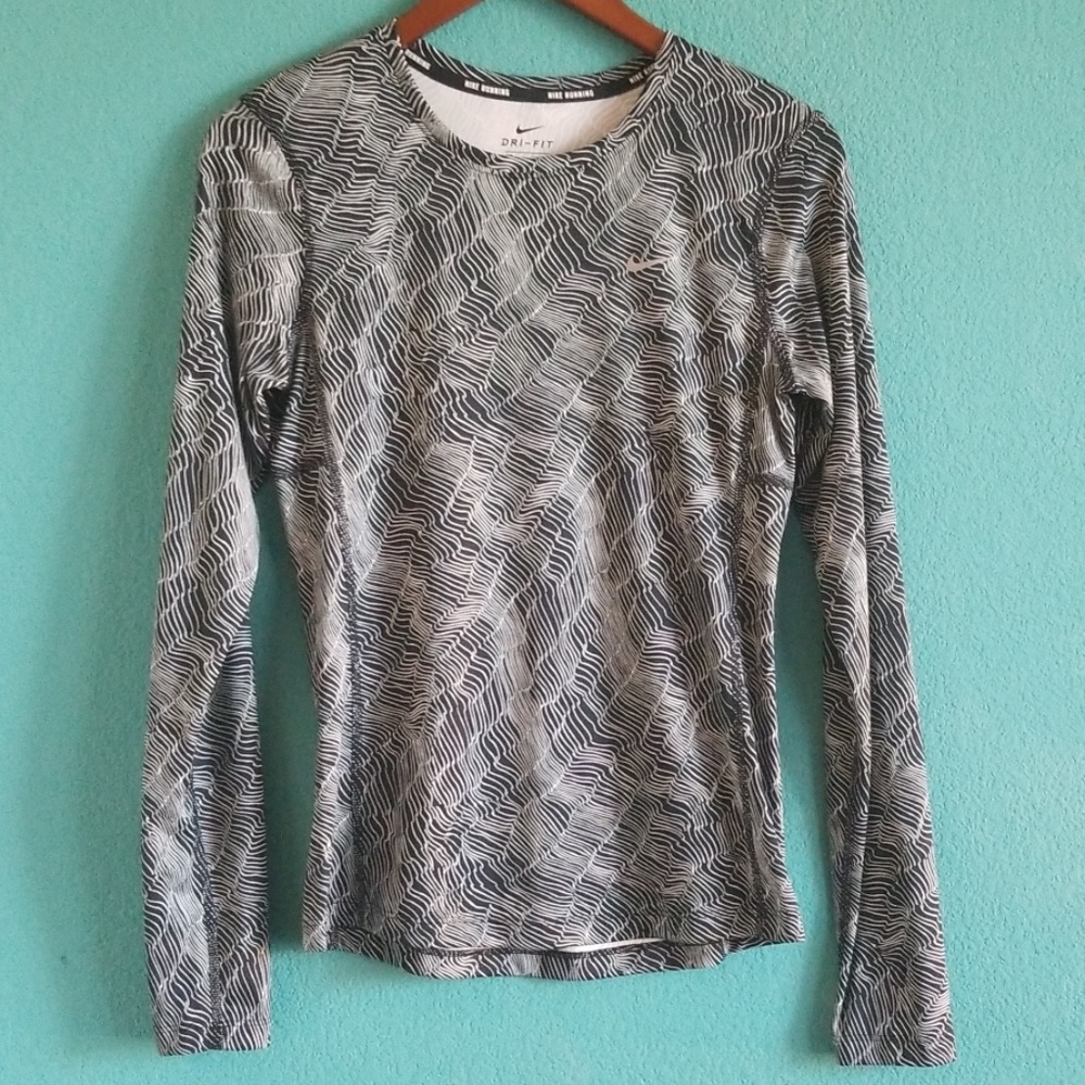 Nike Dri-Fit Running Black & White Patterned Long Sleeve Top
